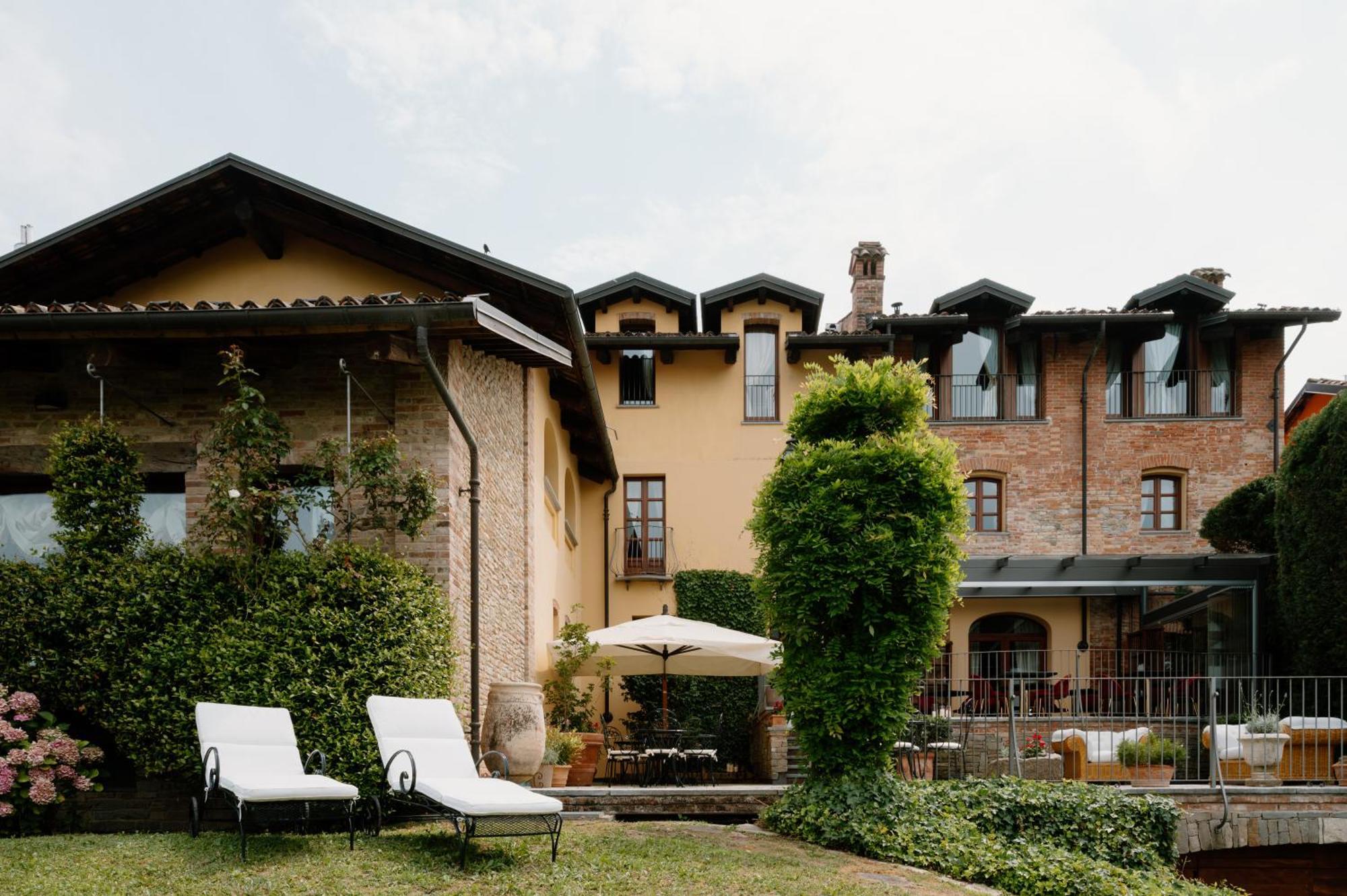 Hotel Casa Pavesi Grinzane Cavour Exterior foto